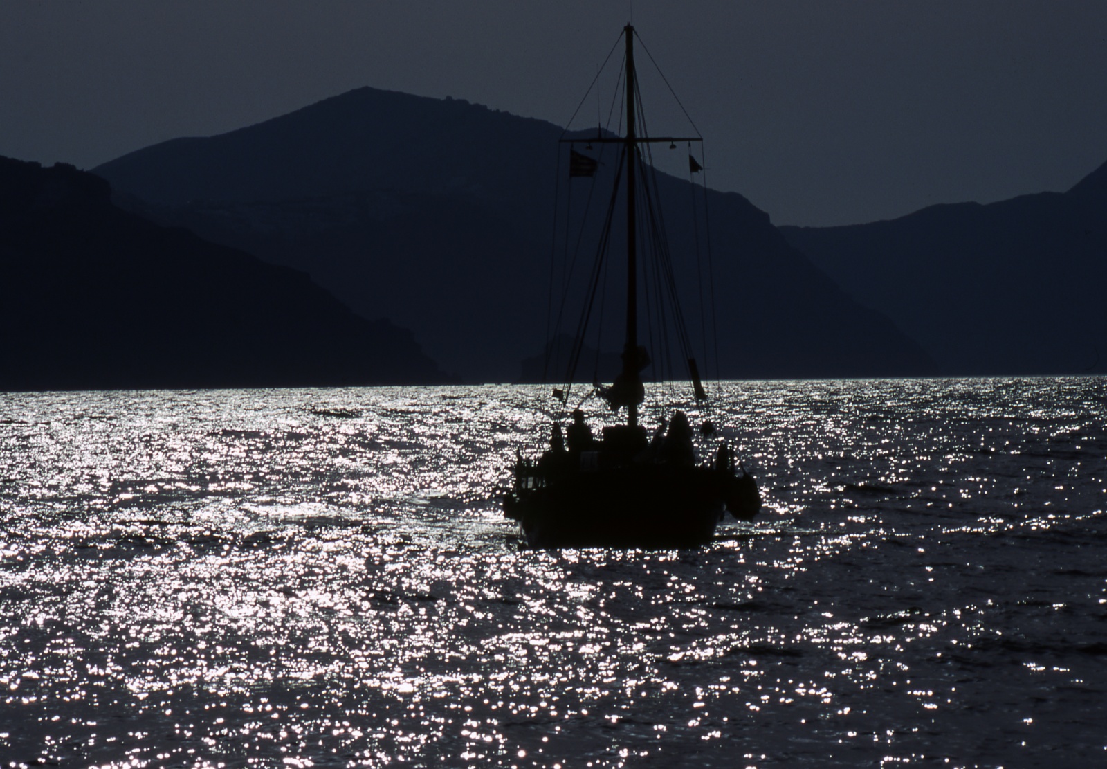 Leaving Thirasia from Riva